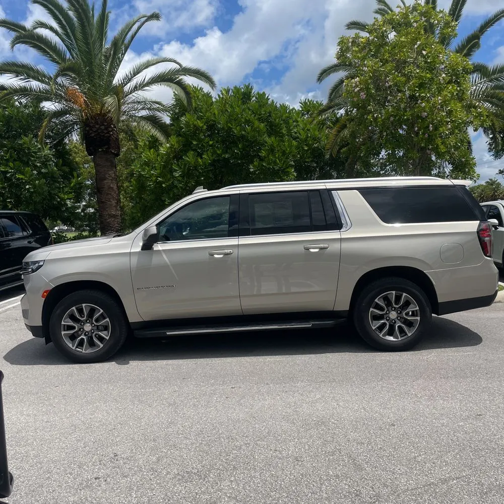 2024 Chevrolet Suburban LS