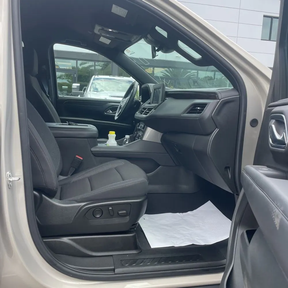 2024 Chevrolet Suburban LS
