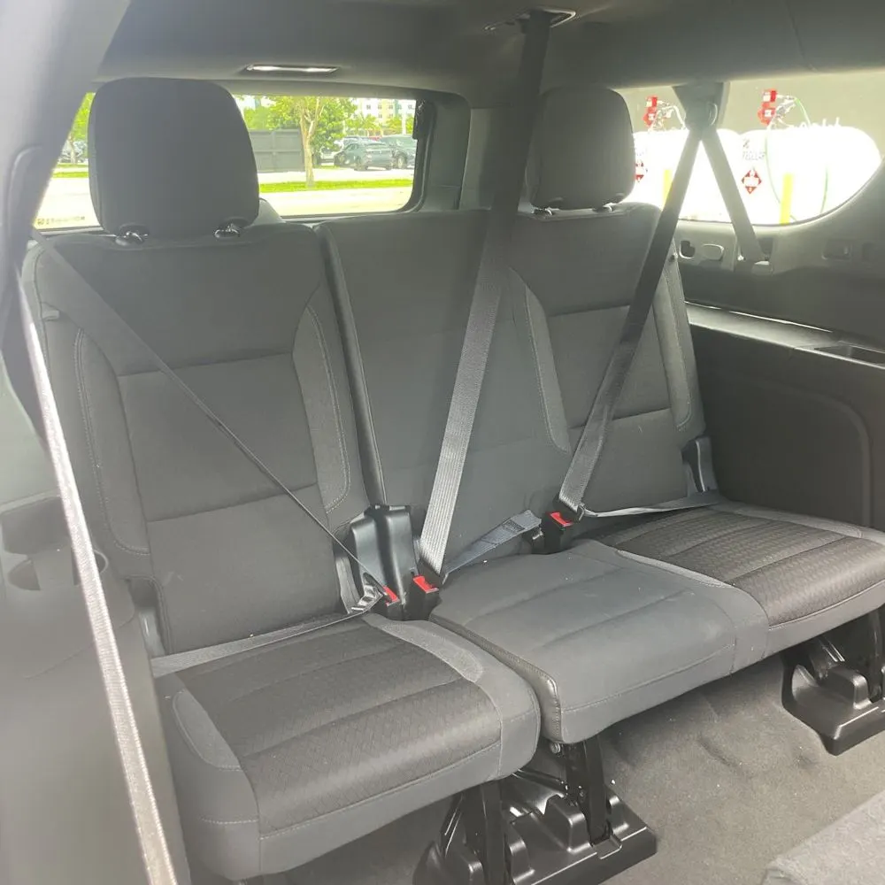 2024 Chevrolet Suburban LS