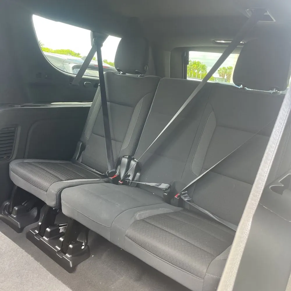 2024 Chevrolet Suburban LS