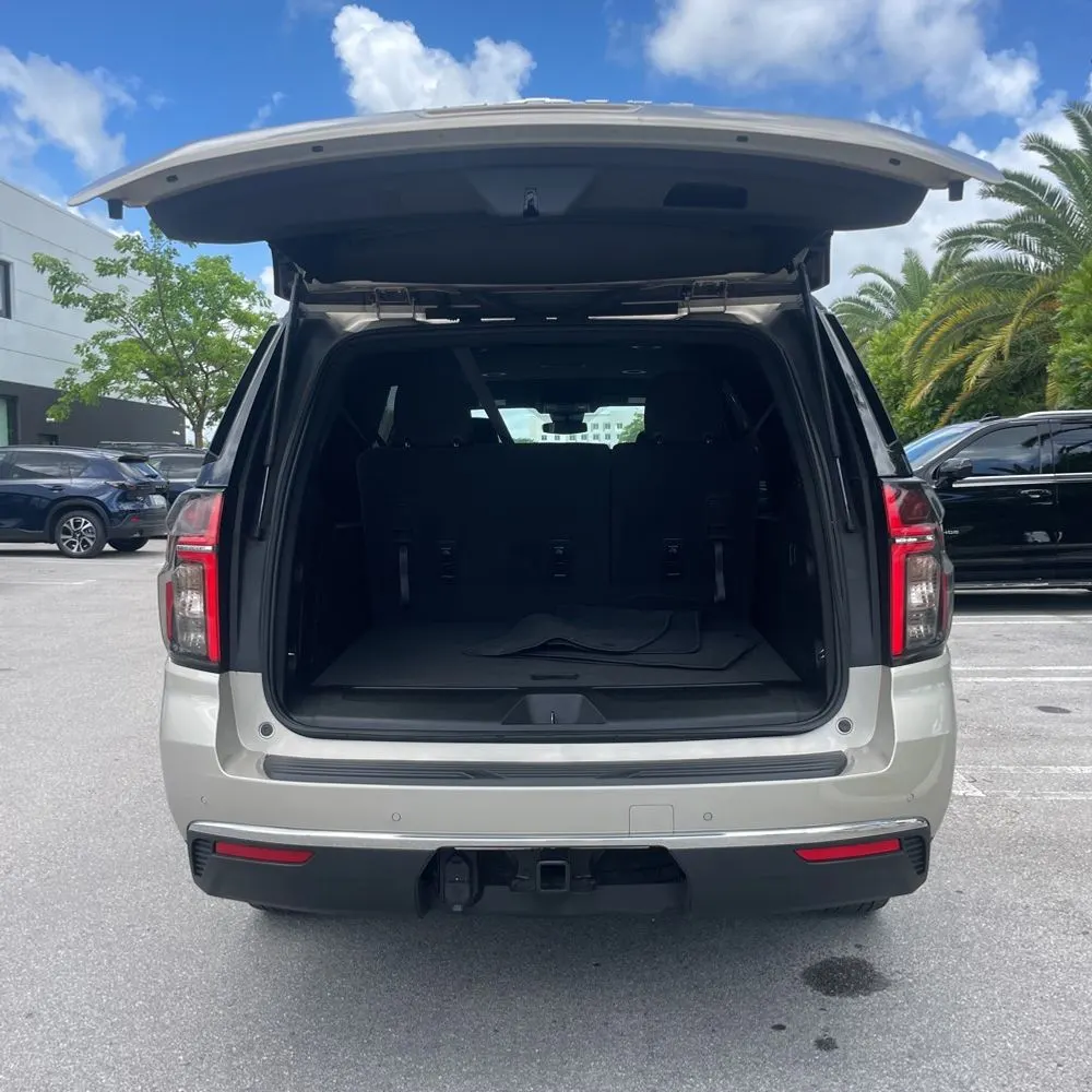 2024 Chevrolet Suburban LS