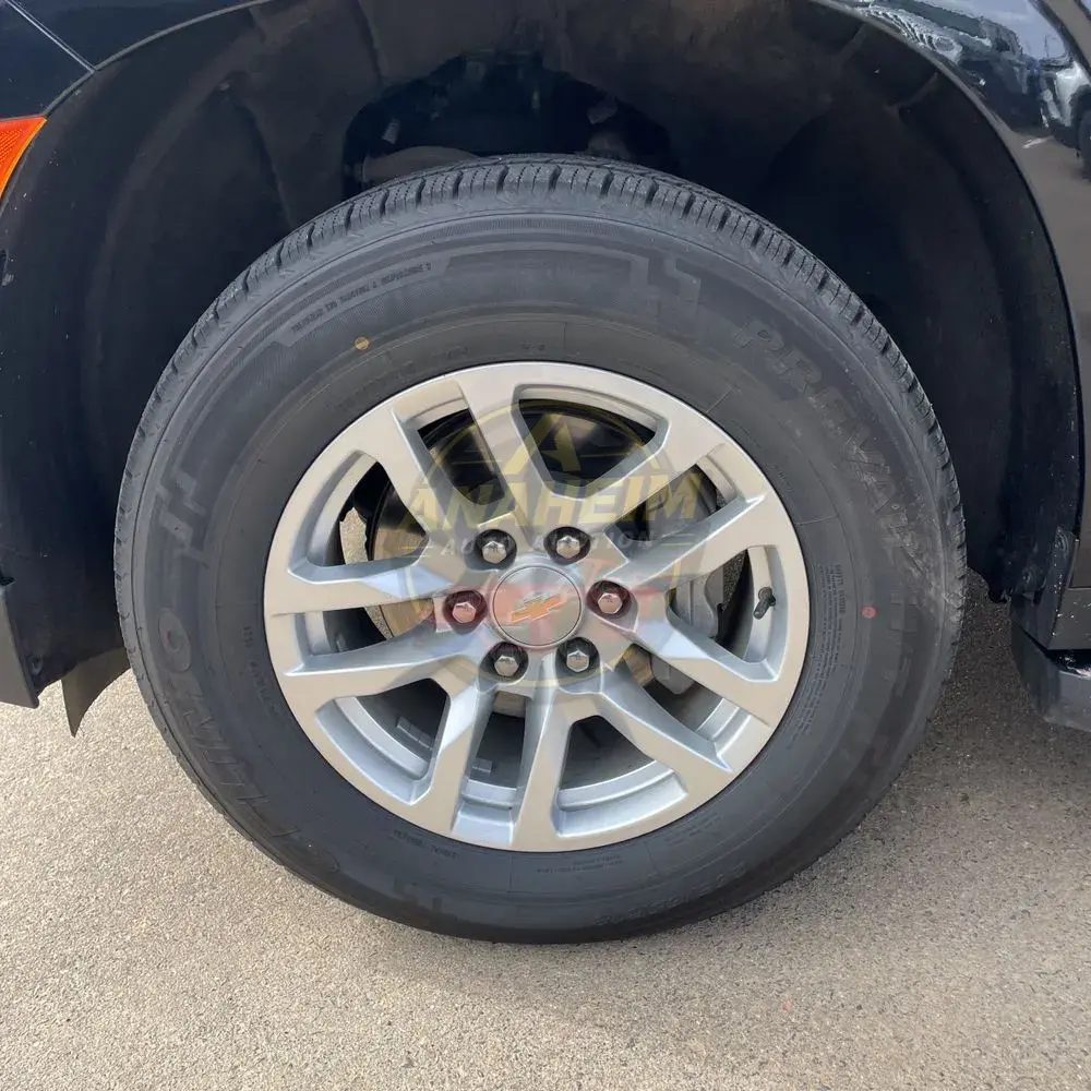 2024 Chevrolet Suburban LS