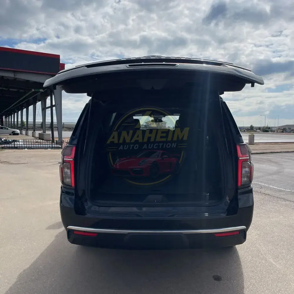 2024 Chevrolet Suburban LS