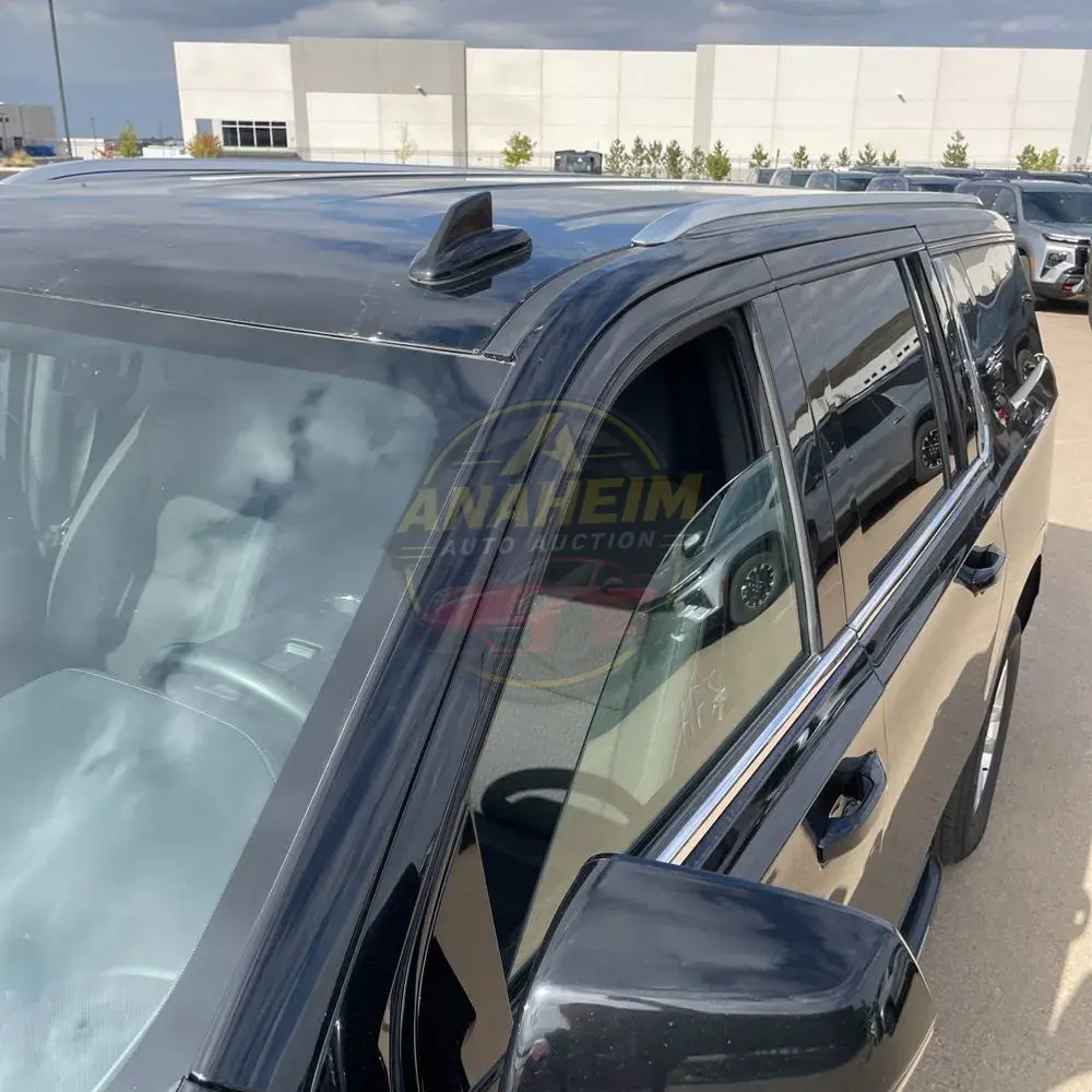 2024 Chevrolet Suburban LS