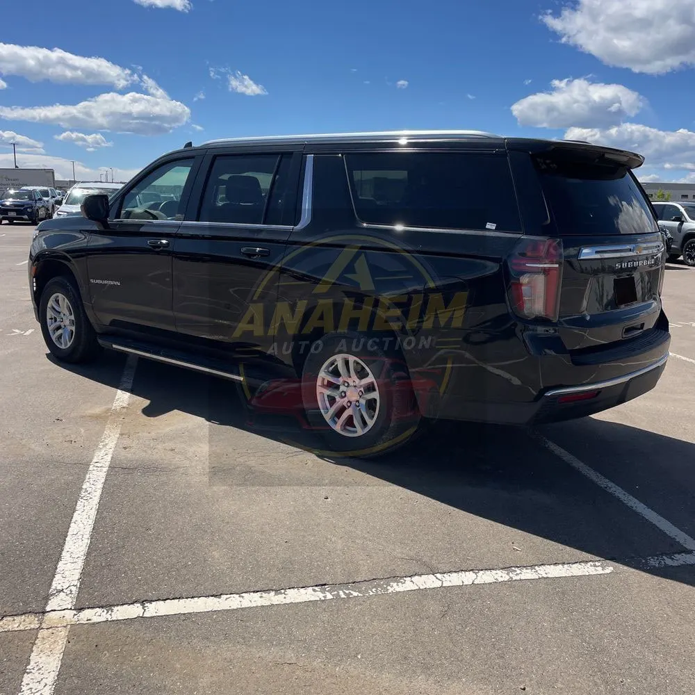 2024 Chevrolet Suburban LS