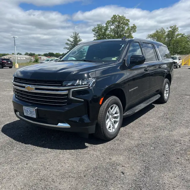 2024 Chevrolet Suburban LT