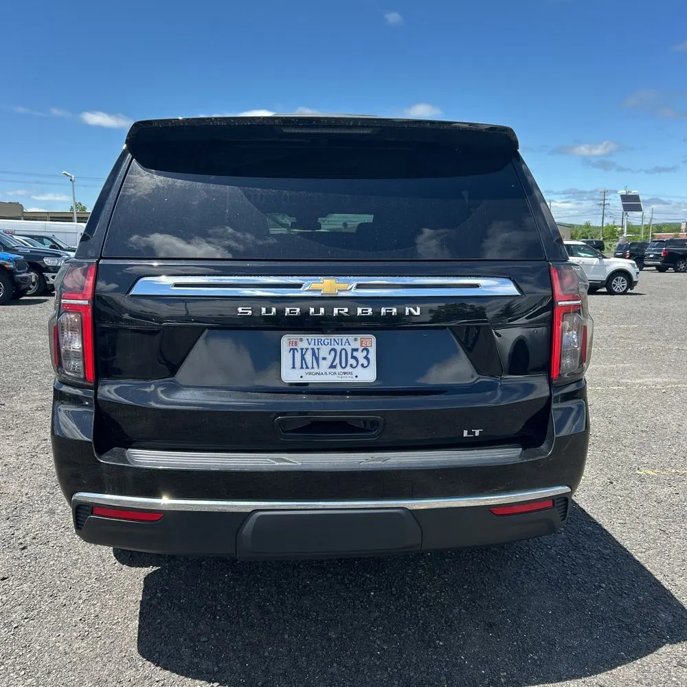 2024 Chevrolet Suburban LT