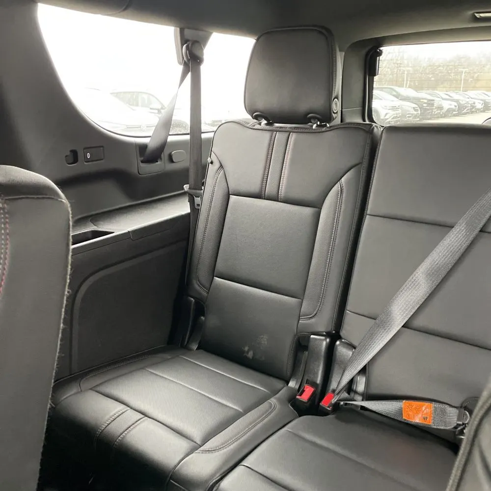 2022 Chevrolet Suburban RST