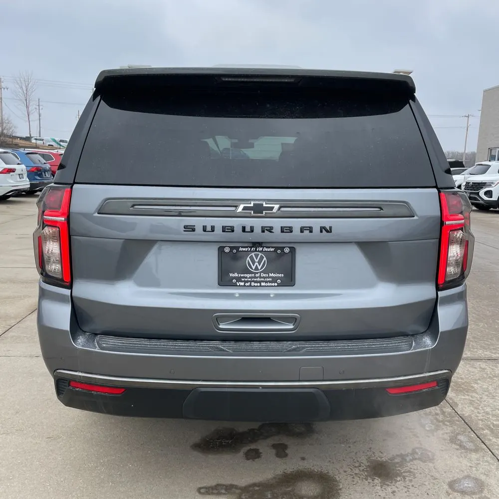 2022 Chevrolet Suburban RST