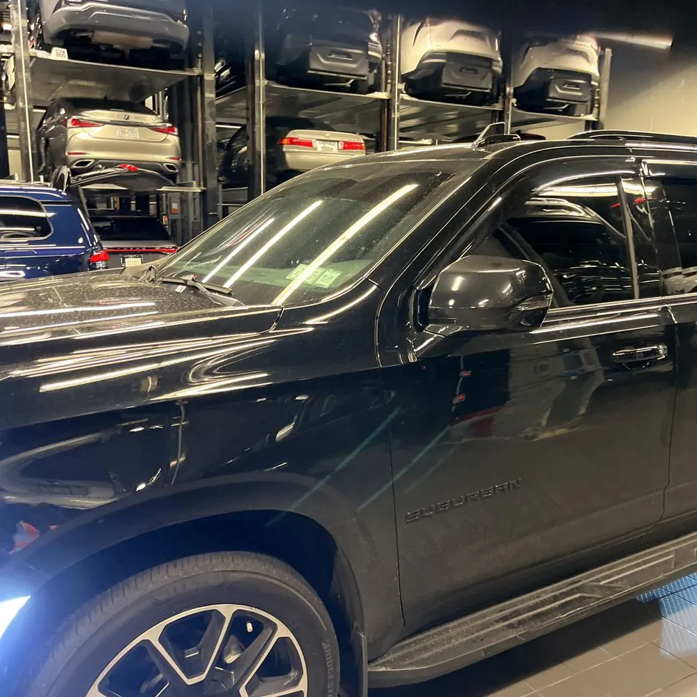 2024 Chevrolet Suburban RST