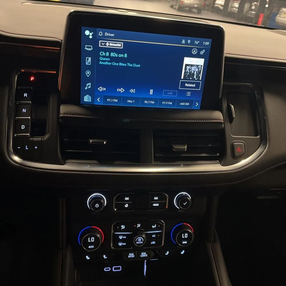 2024 Chevrolet Suburban RST