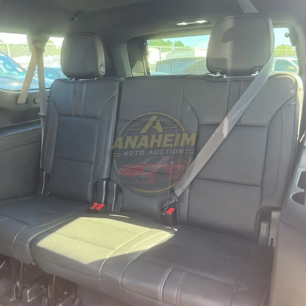 2022 Chevrolet Suburban RST