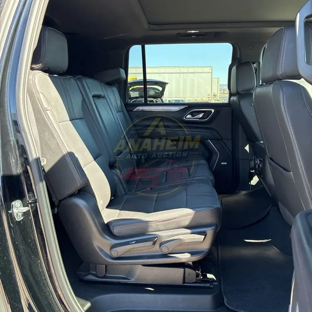 2024 Chevrolet Suburban RST