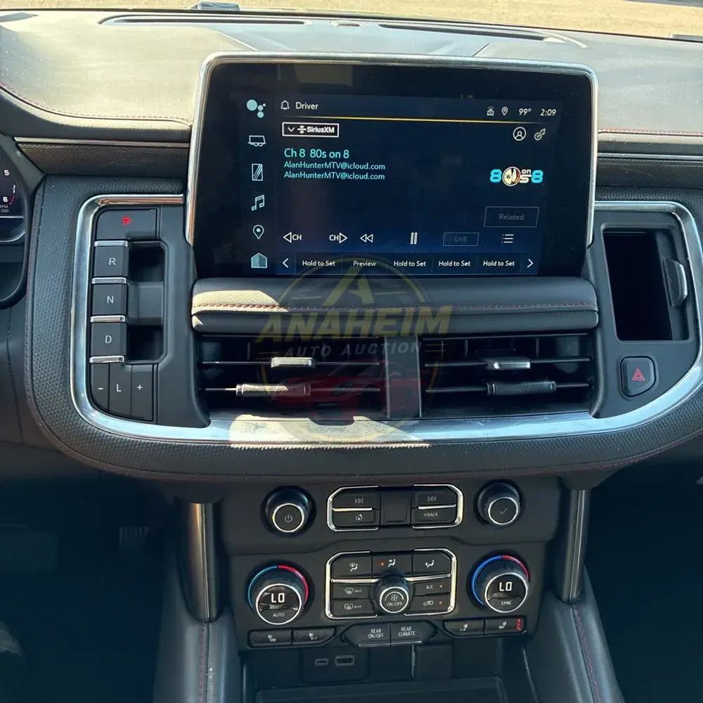 2024 Chevrolet Suburban RST
