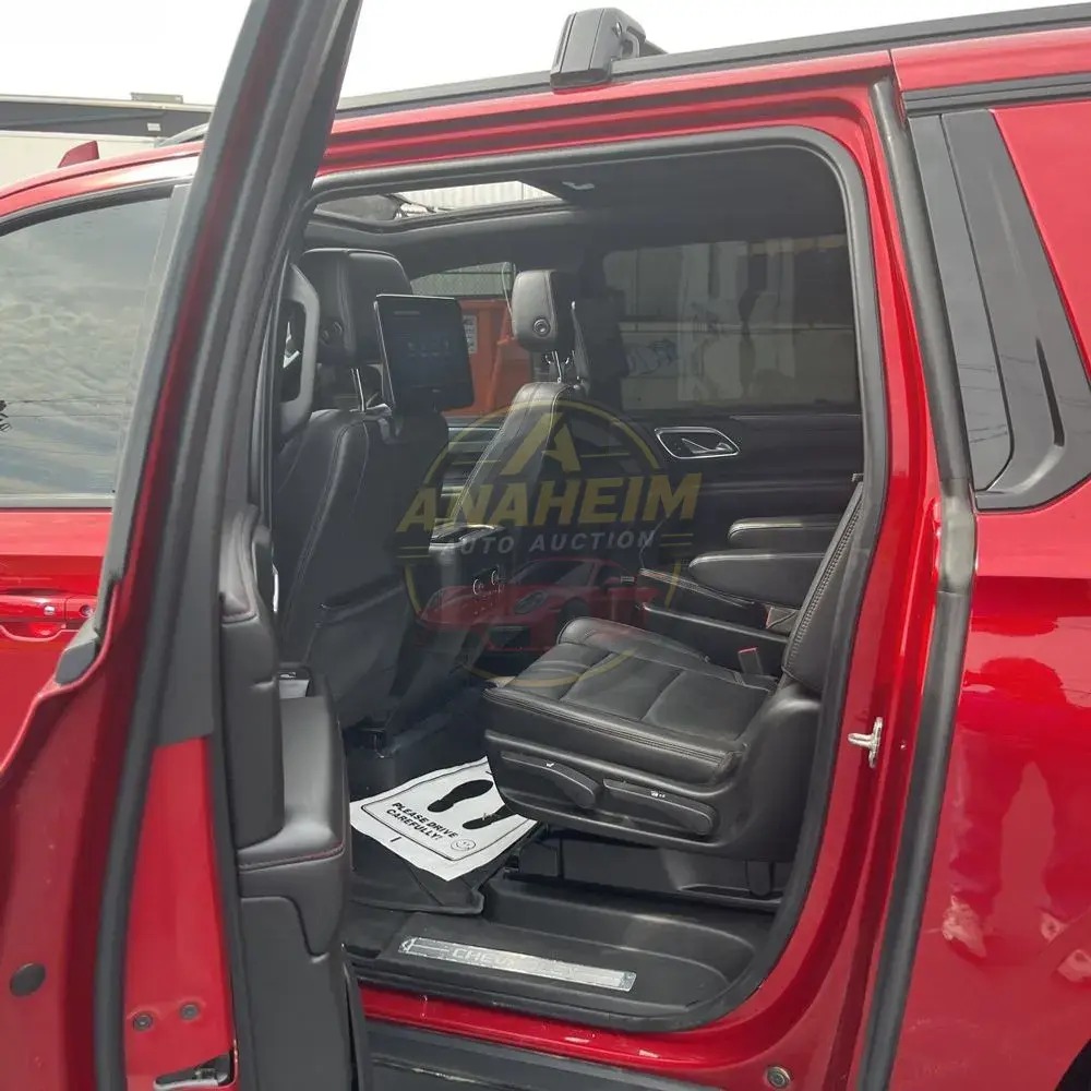 2021 Chevrolet Suburban RST