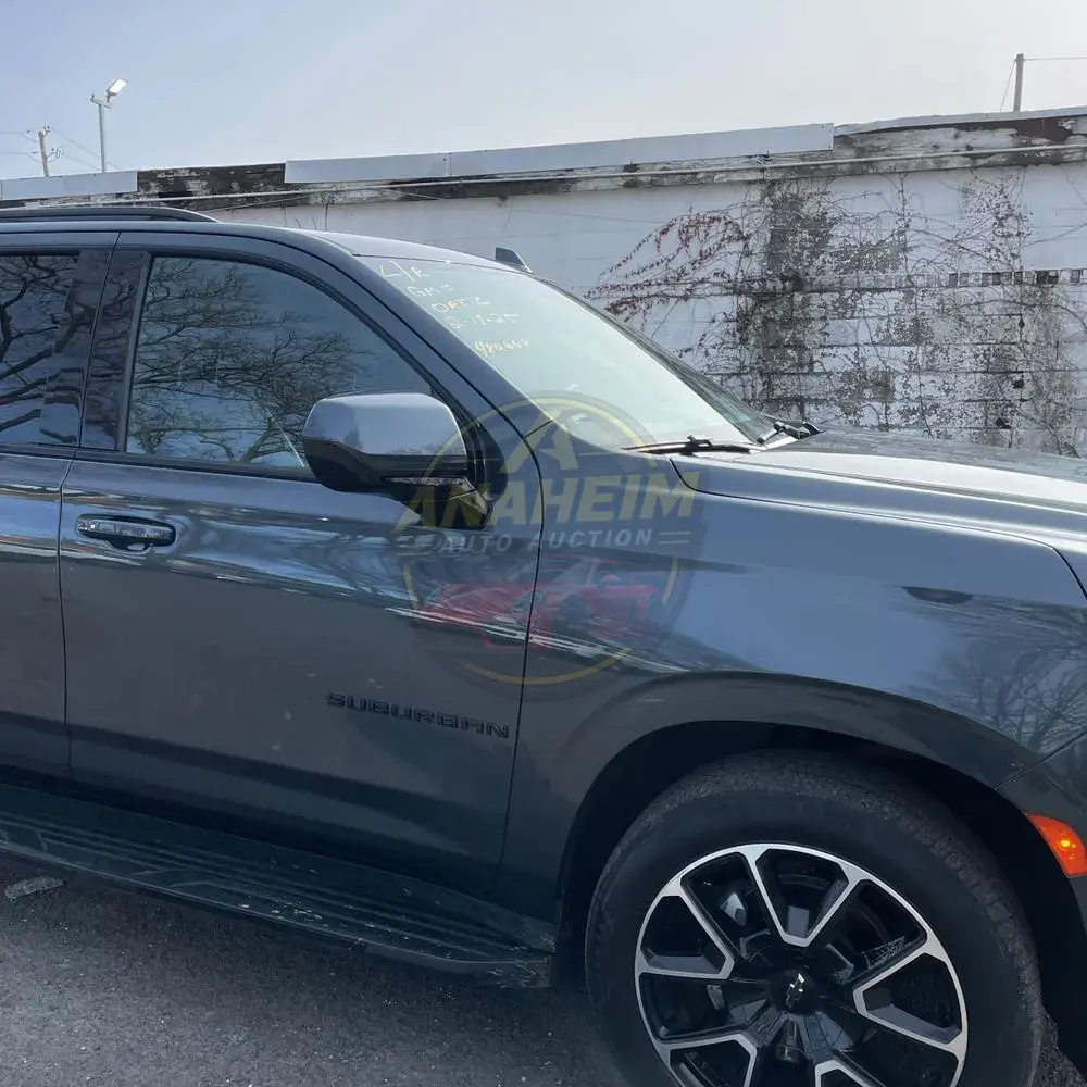 2021 Chevrolet Suburban RST