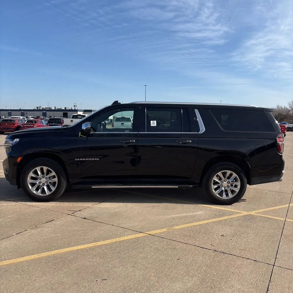 2023 Chevrolet Suburban Premier