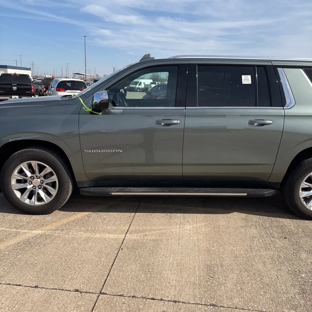 2023 Chevrolet Suburban Premier