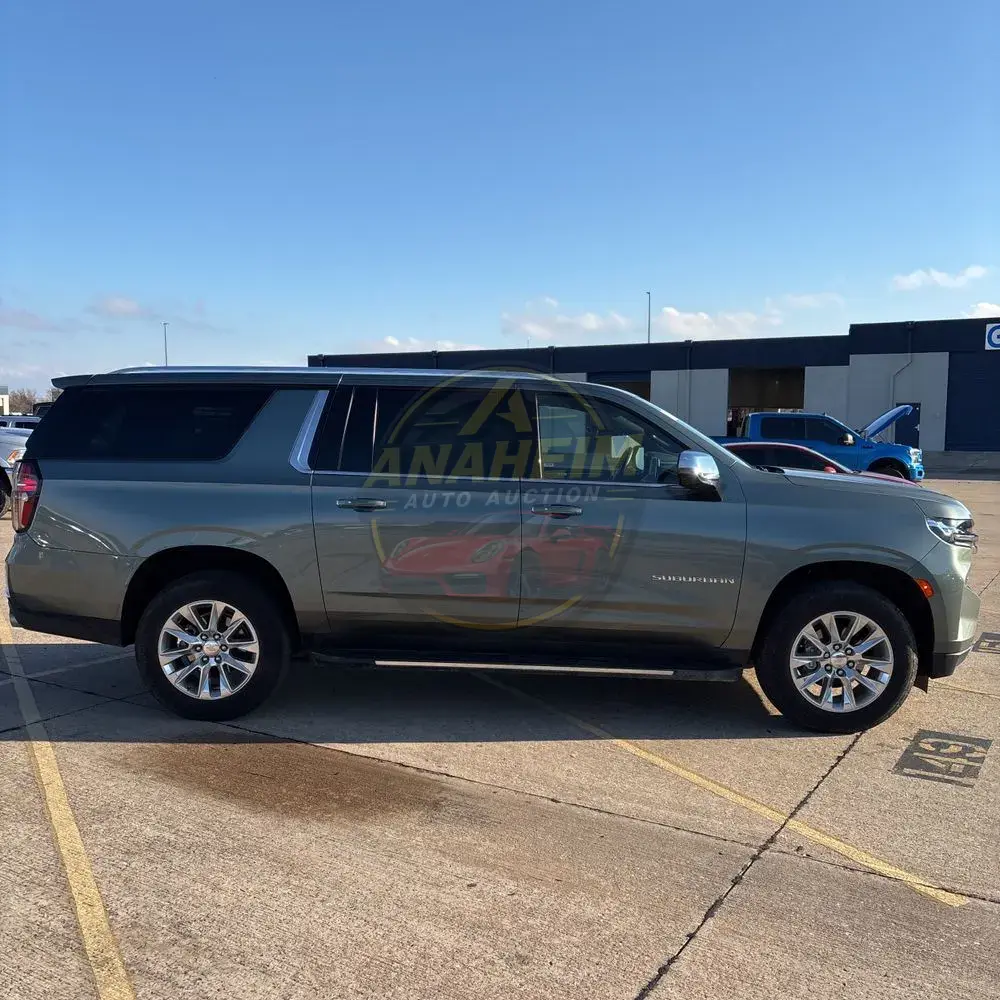 2023 Chevrolet Suburban Premier