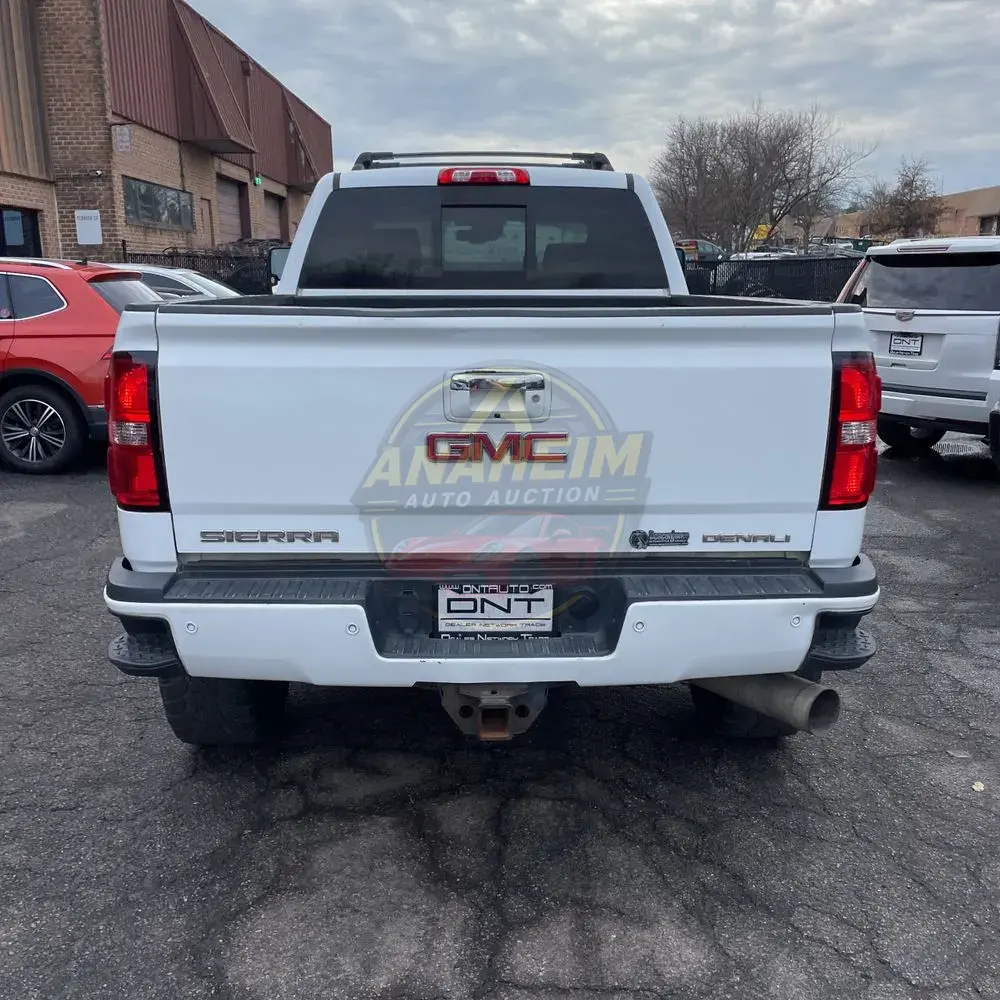 2015 GMC Sierra 2500HD Denali