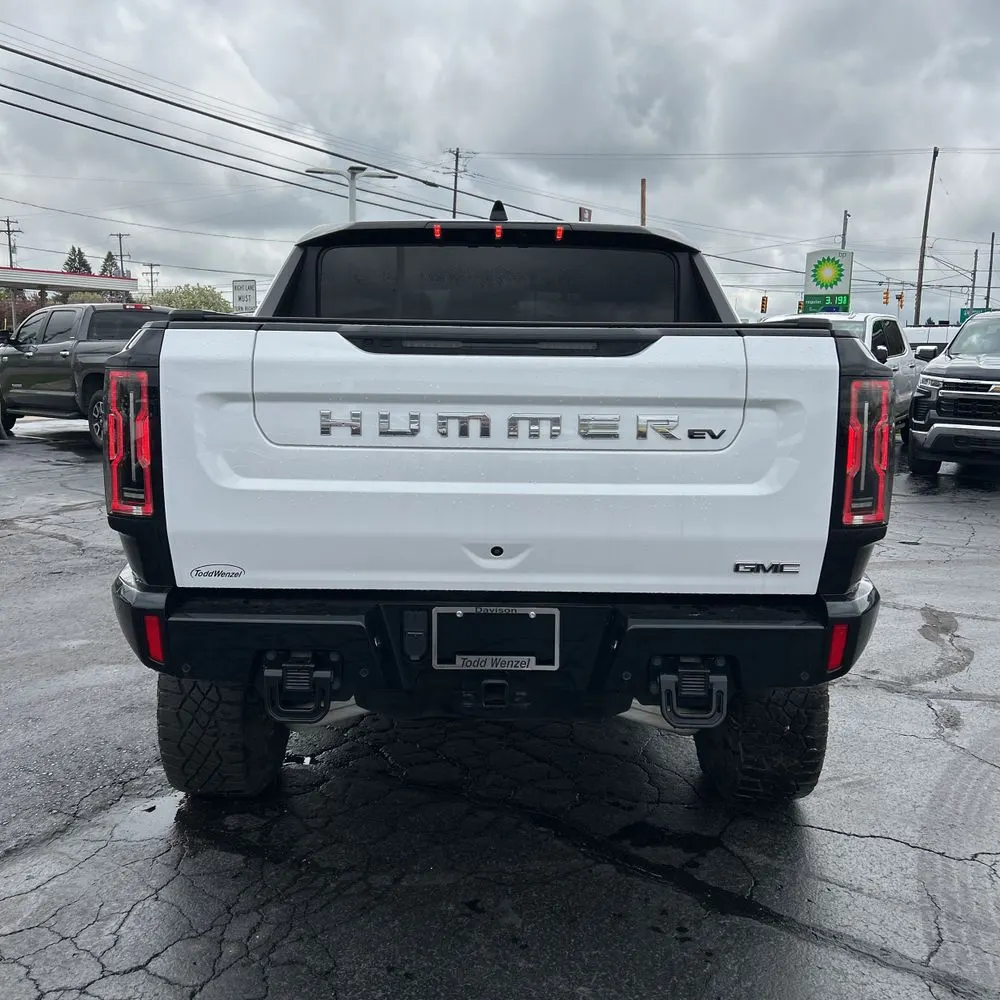 2023 GMC Hummer EV SUT Edition 1