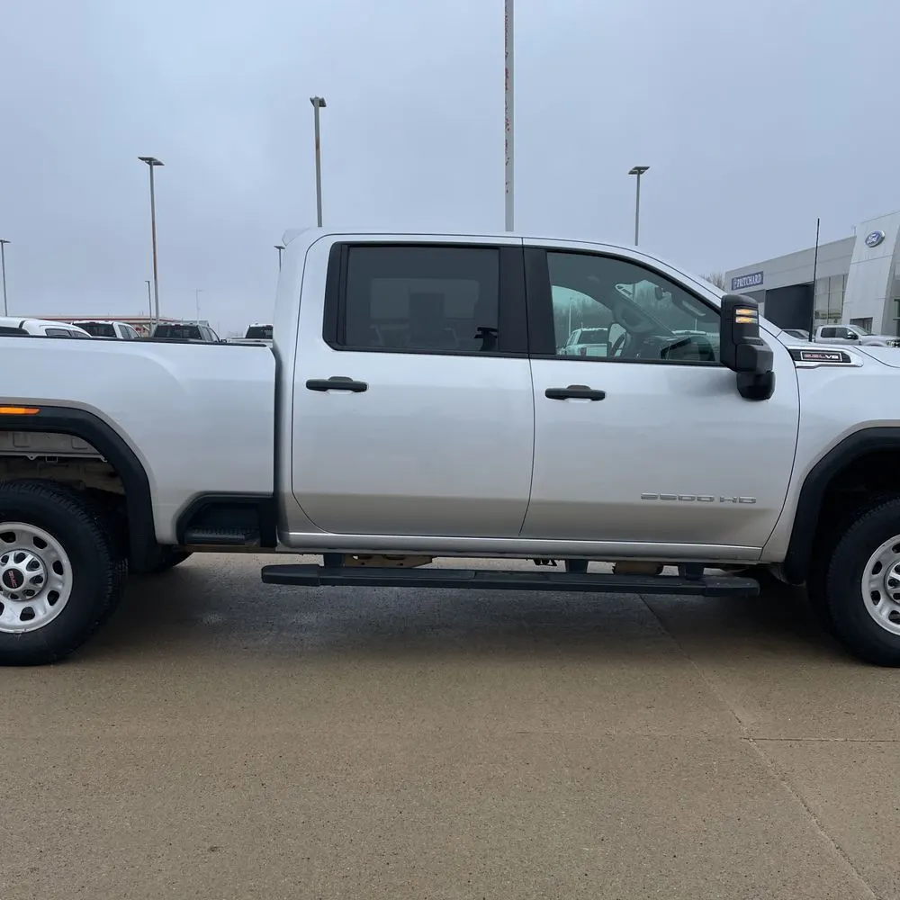2023 GMC Sierra 2500HD Pro
