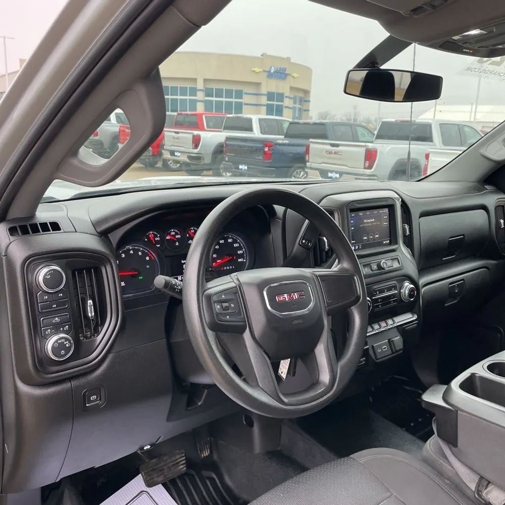 2023 GMC Sierra 2500HD Pro