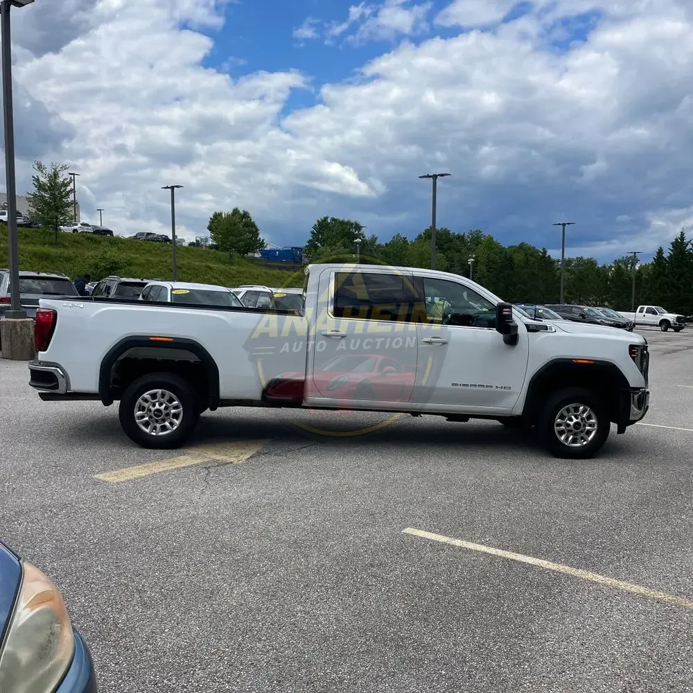 2024 GMC Sierra 2500 SLE