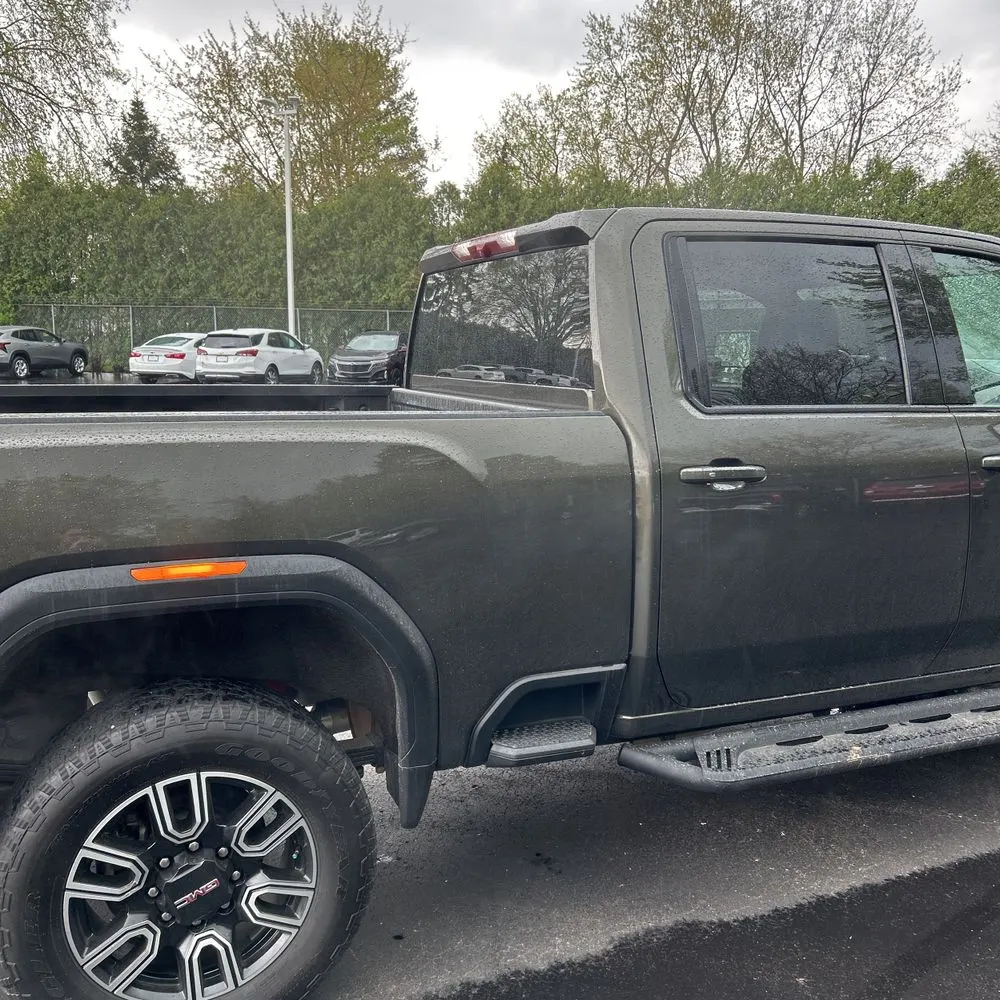 2023 GMC Sierra 2500HD AT4