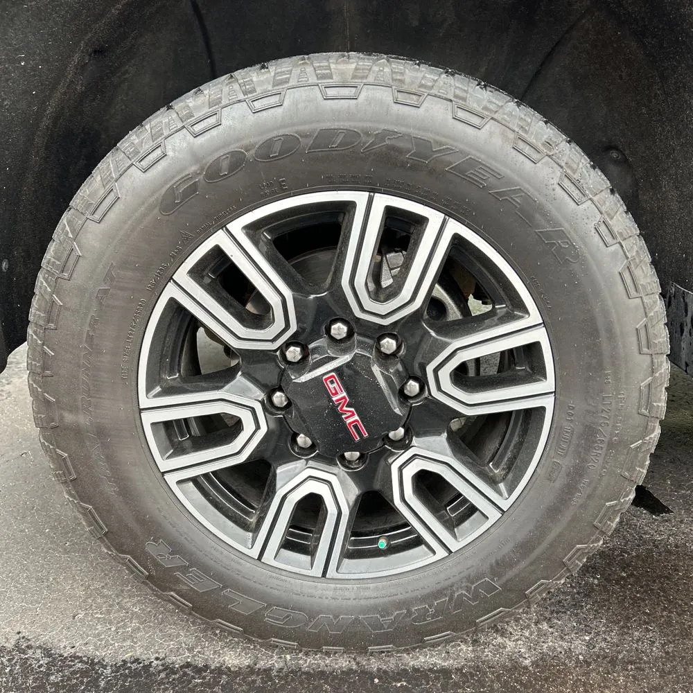 2023 GMC Sierra 2500HD AT4