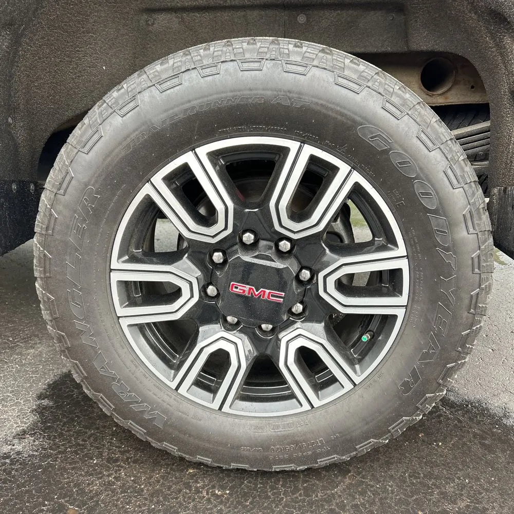 2023 GMC Sierra 2500HD AT4