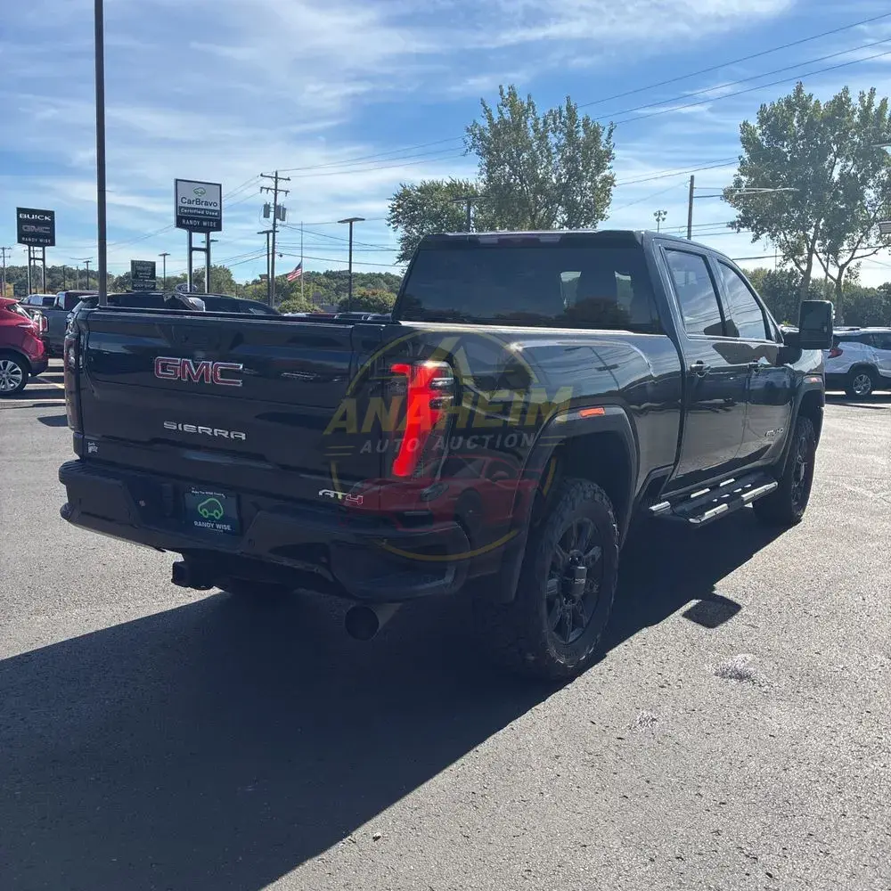 2024 GMC Sierra 2500HD AT4