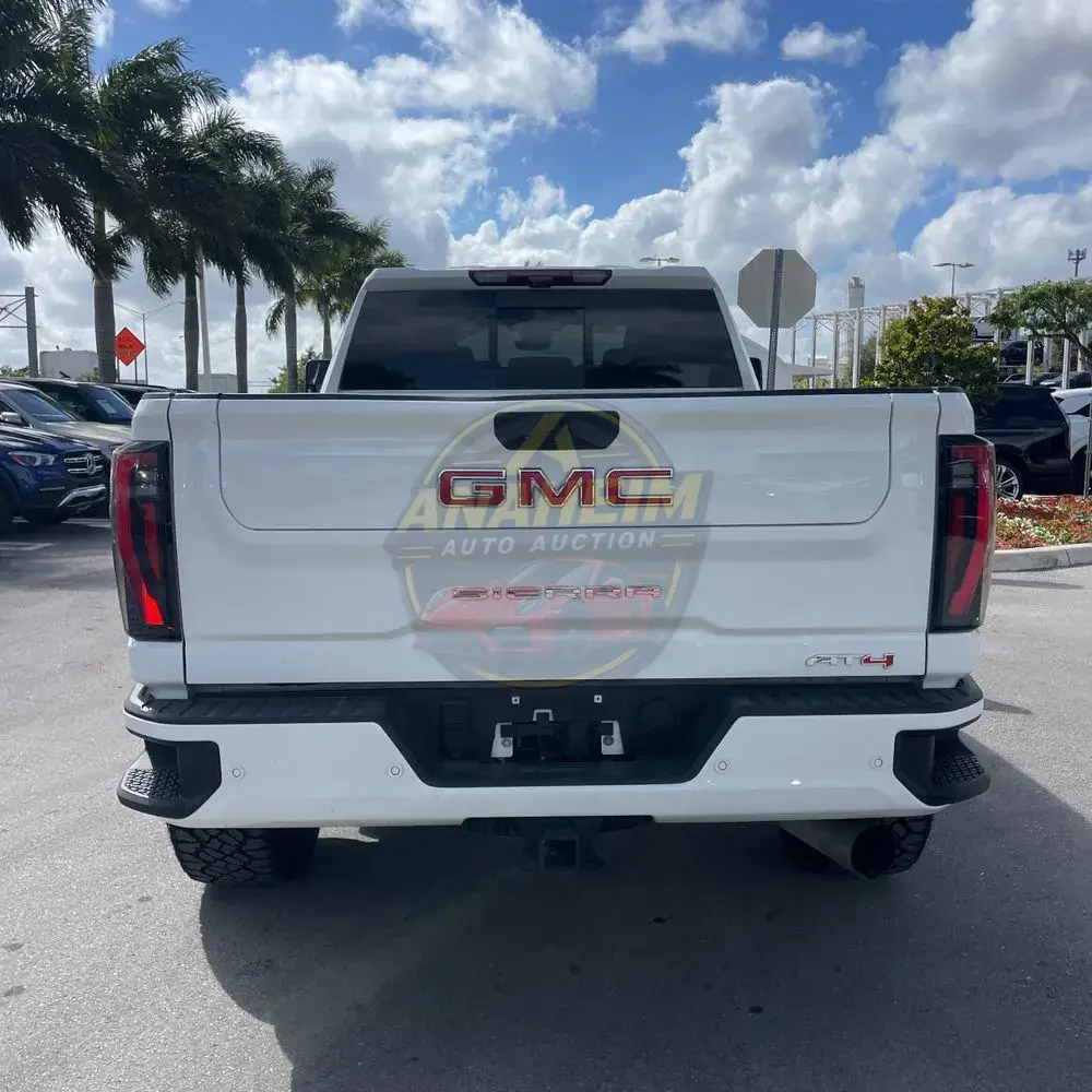 2024 GMC Sierra 2500HD AT4