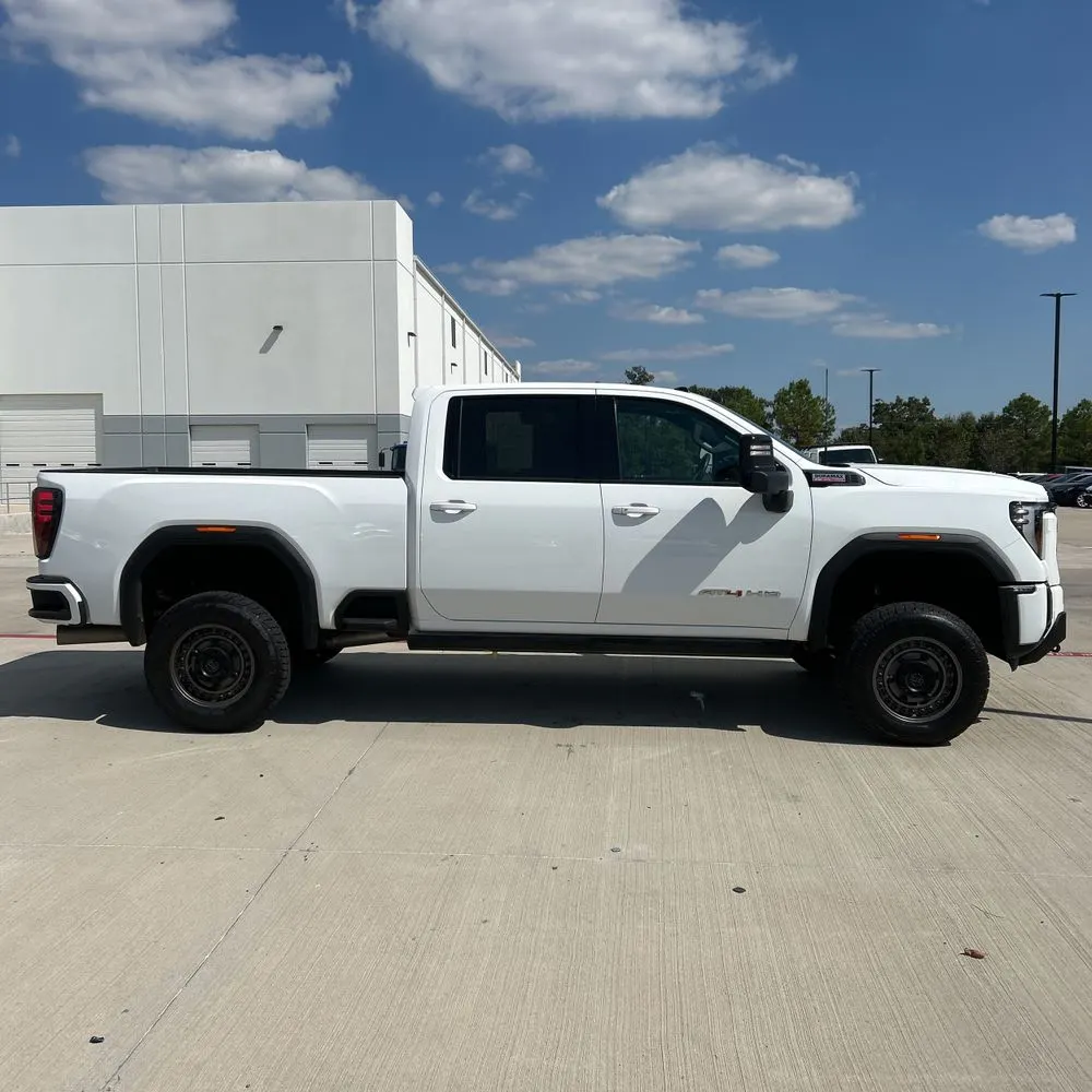 2024 GMC Sierra 2500HD AT4