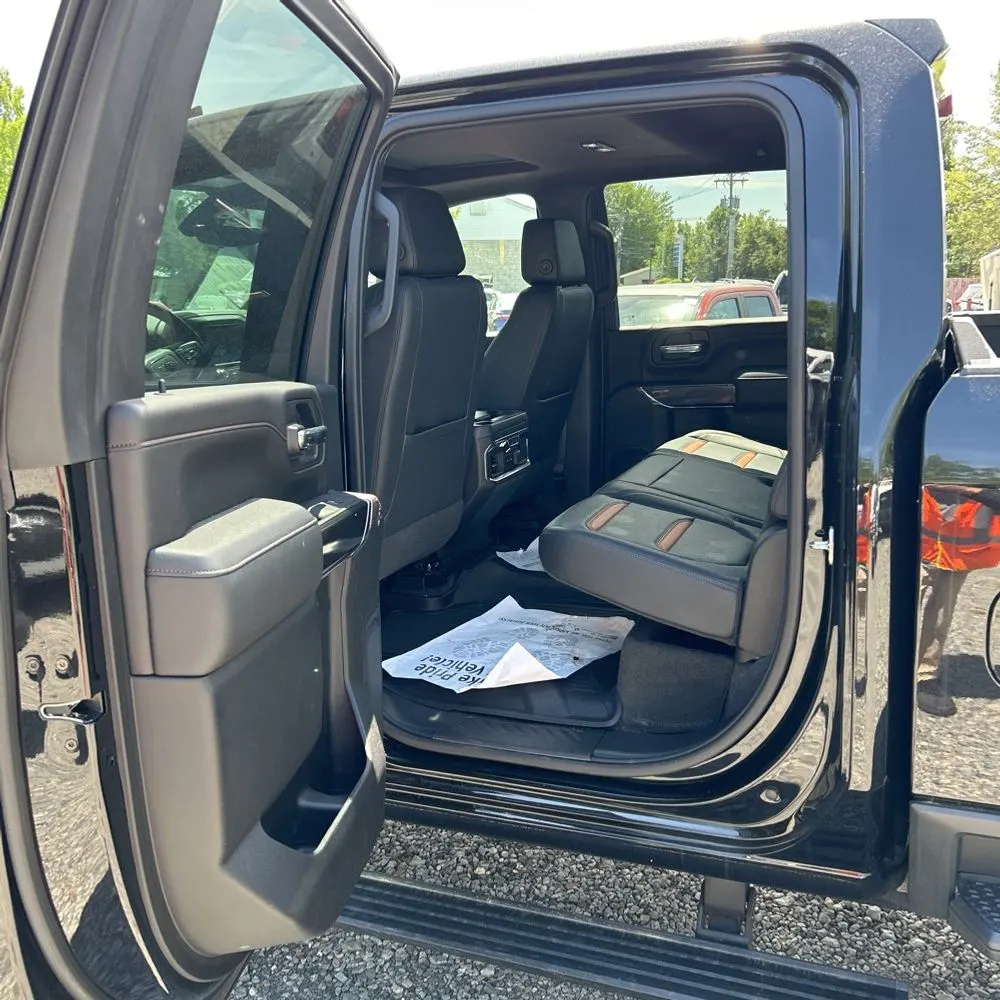 2023 GMC Sierra 2500HD AT4