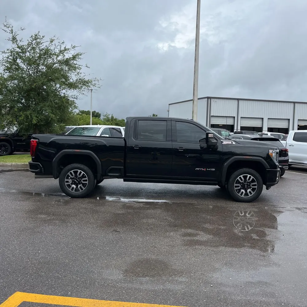 2023 GMC Sierra 2500HD AT4