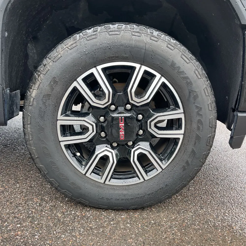 2023 GMC Sierra 2500HD AT4