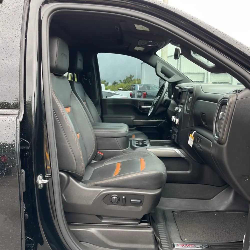 2023 GMC Sierra 2500HD AT4