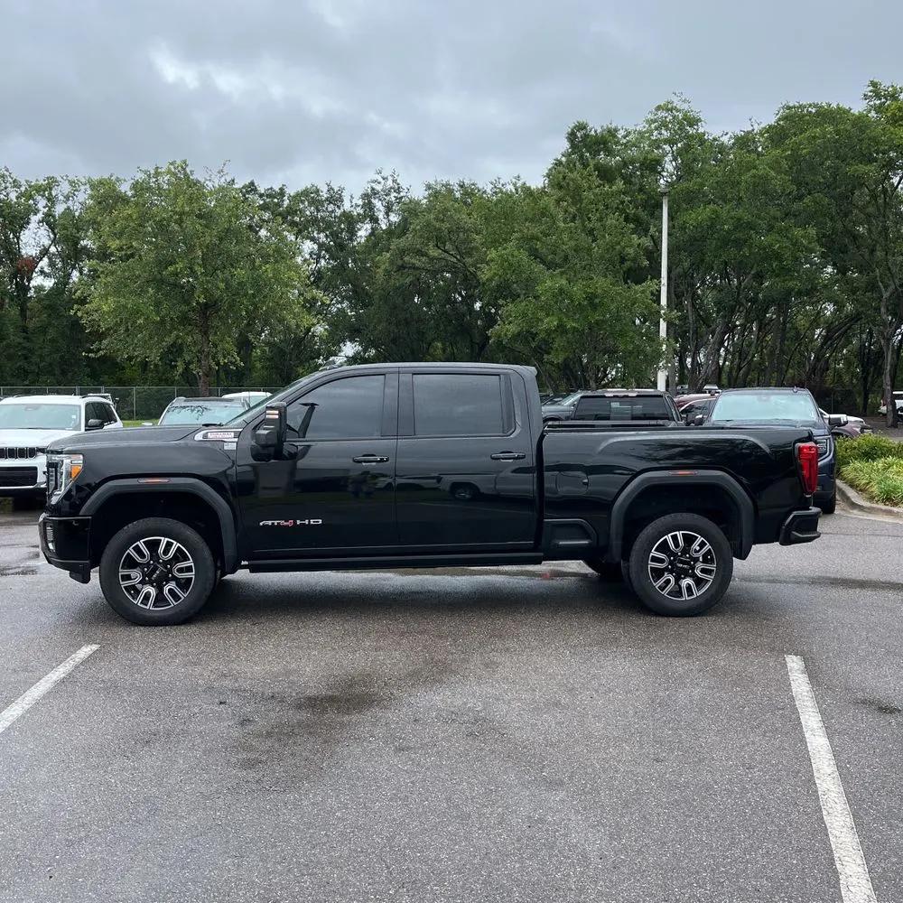 2023 GMC Sierra 2500HD AT4