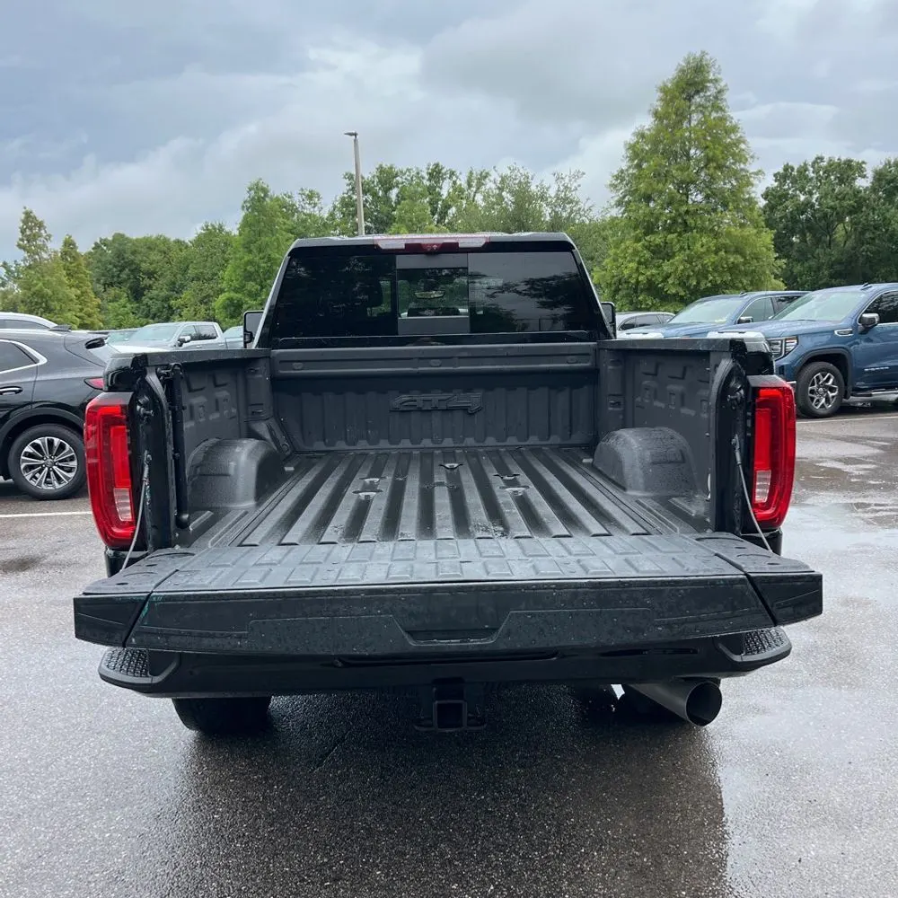2023 GMC Sierra 2500HD AT4