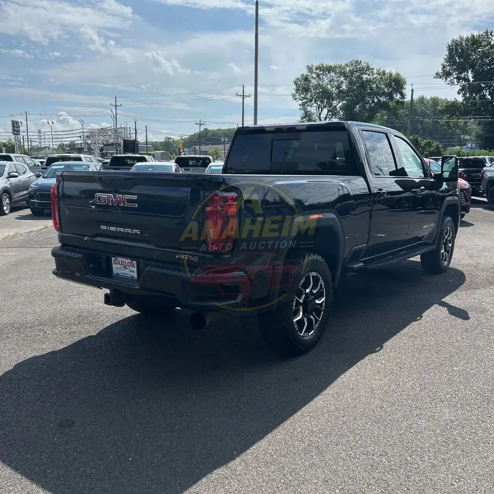 2023 GMC Sierra 2500HD AT4