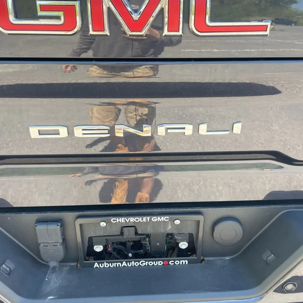 2024 GMC Sierra 2500HD Denali