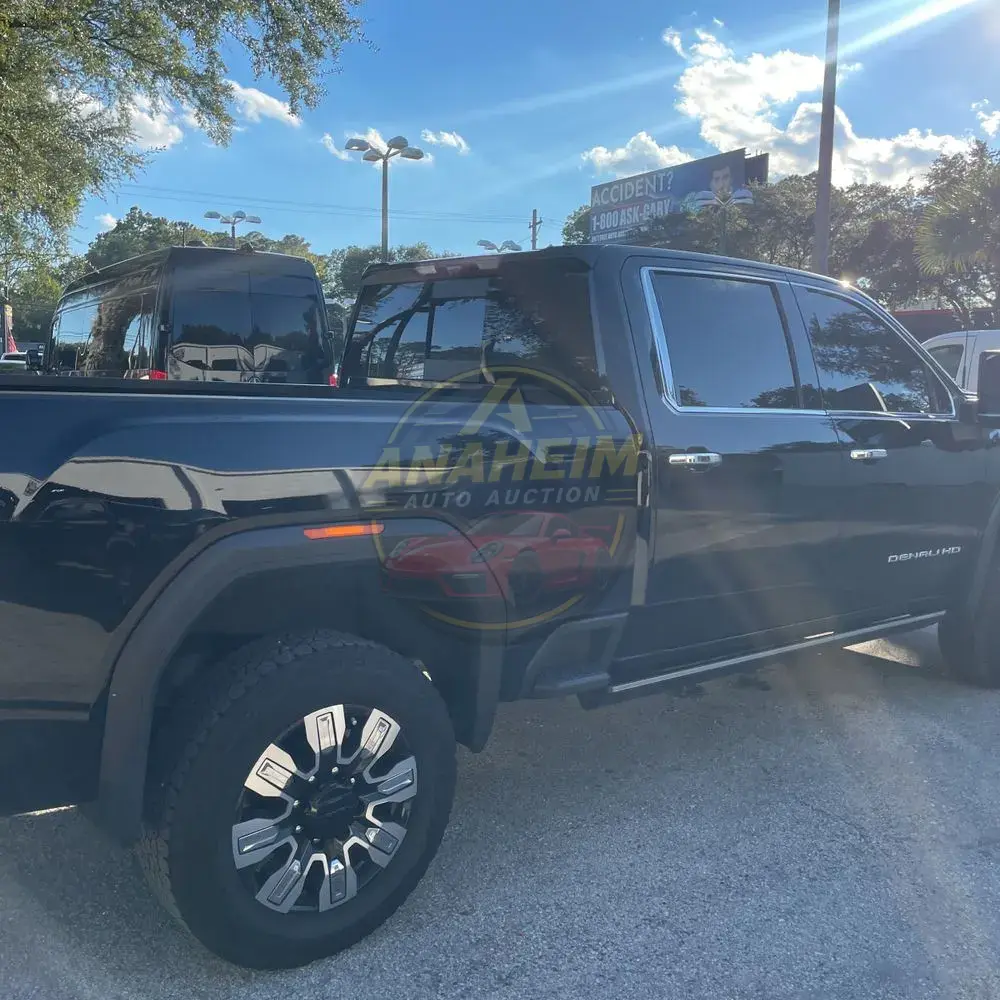 2024 GMC Sierra 2500 Denali