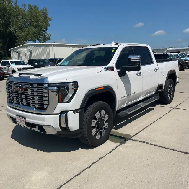 2024 GMC Sierra 2500HD Denali