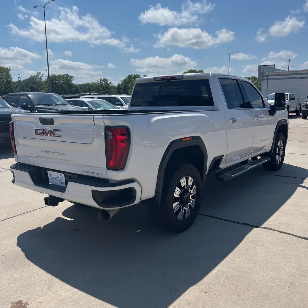 2024 GMC Sierra 2500HD Denali