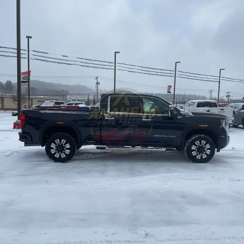 2024 GMC Sierra 2500HD Denali