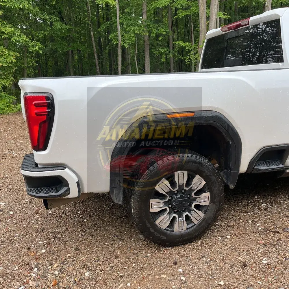 2024 GMC Sierra 2500HD Denali