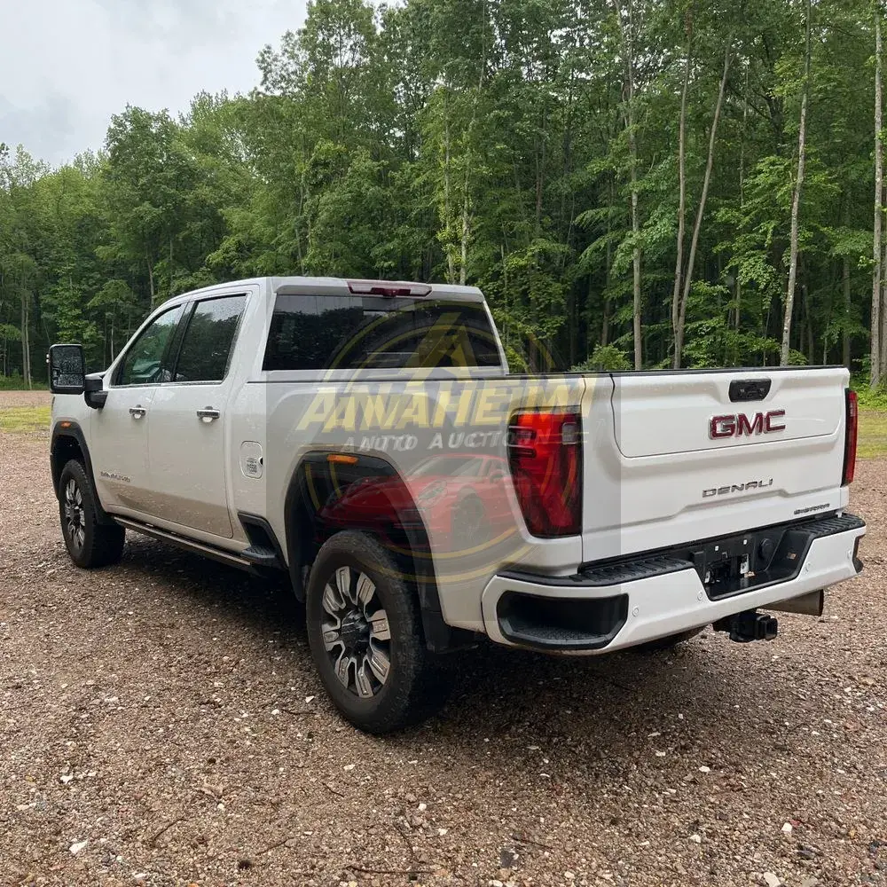 2024 GMC Sierra 2500HD Denali