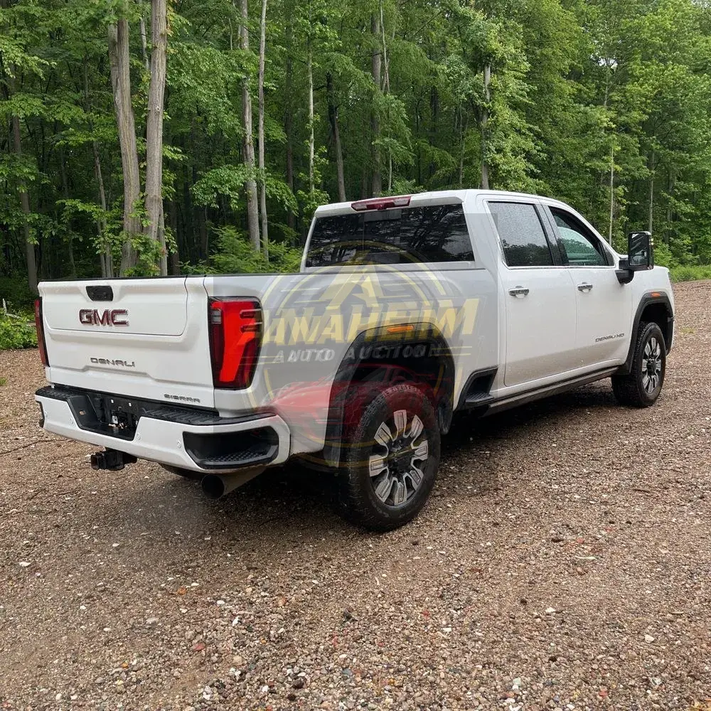 2024 GMC Sierra 2500HD Denali