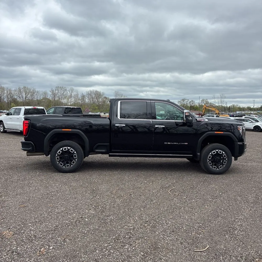 2024 GMC Sierra 2500 Denali